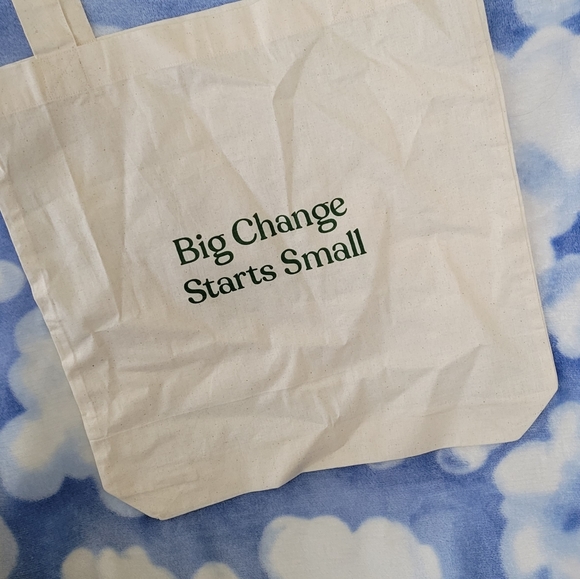 tentree tote bag - Picture 2 of 2